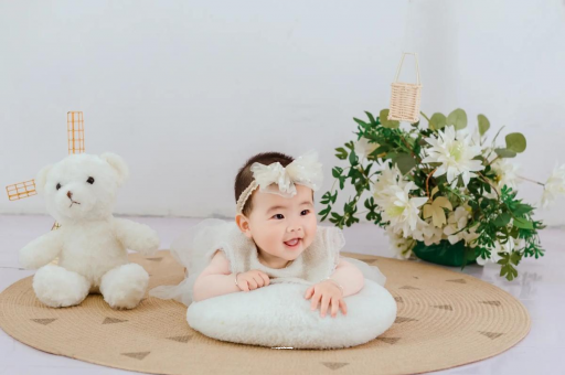 河池宝宝大便发白怎么回事